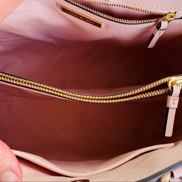 Tory Burch Robinson Medium Triple Compartment Tote - Picture 7 of 16